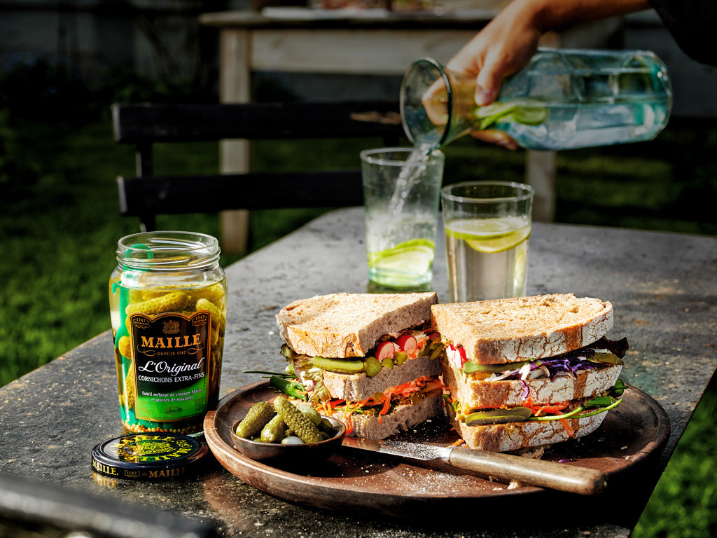 Cornichon sandwich